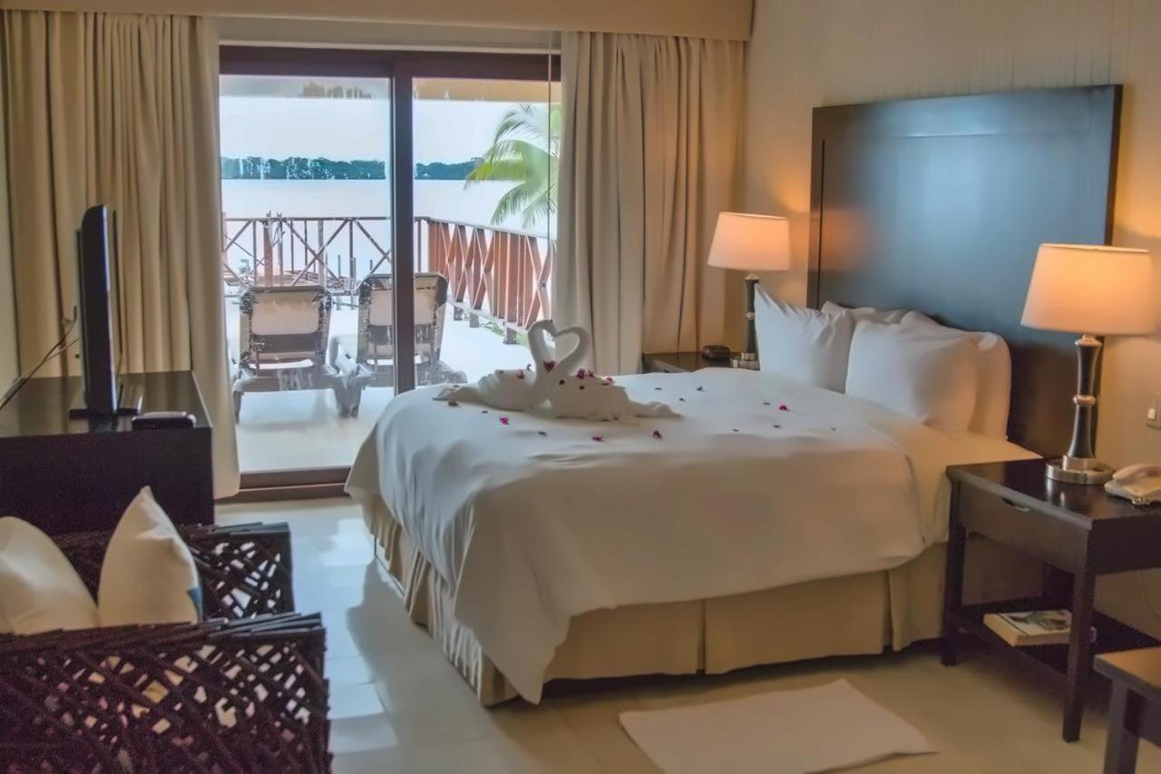 Playa Tortuga Hotel And Beach Resort Bocas Town Luaran gambar