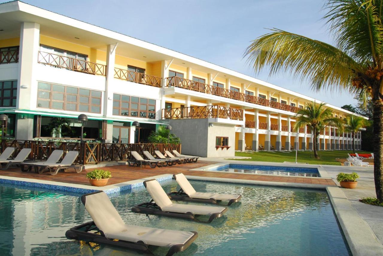 Playa Tortuga Hotel And Beach Resort Bocas Town Luaran gambar
